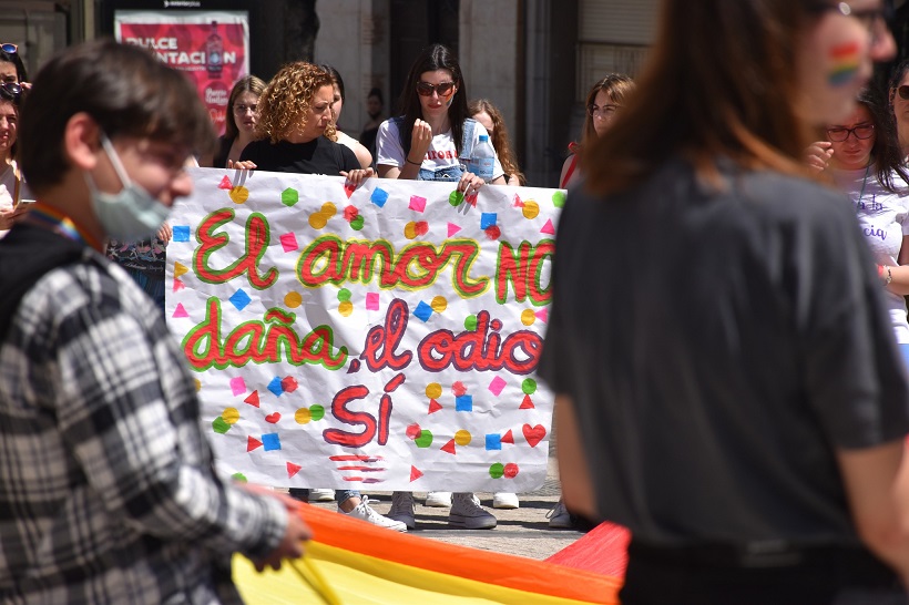 Denuncian una nueva agresión homófoba en Alcoy, Valencia