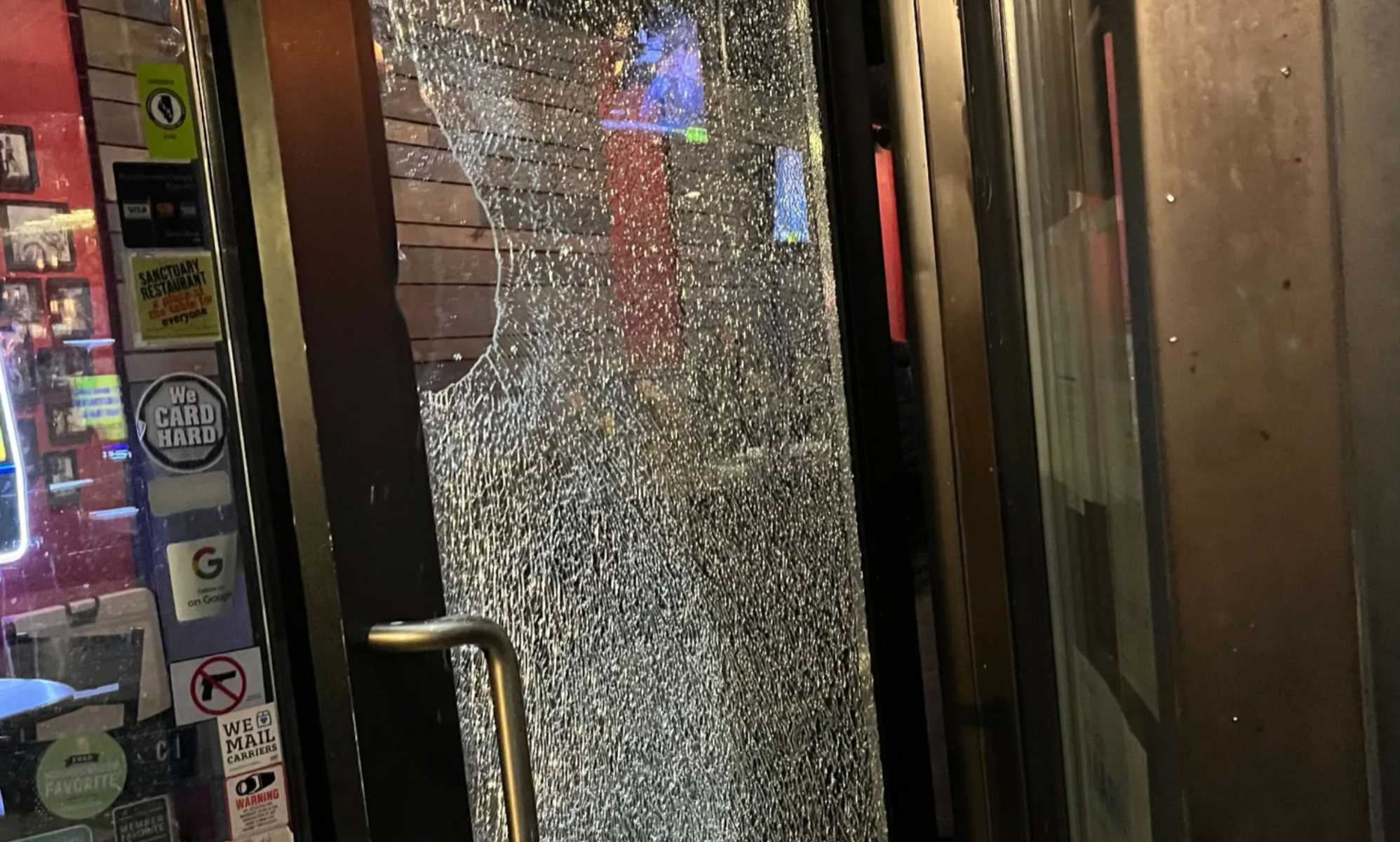 Un nuevo ataque homófobo a un restaurante en Chicago