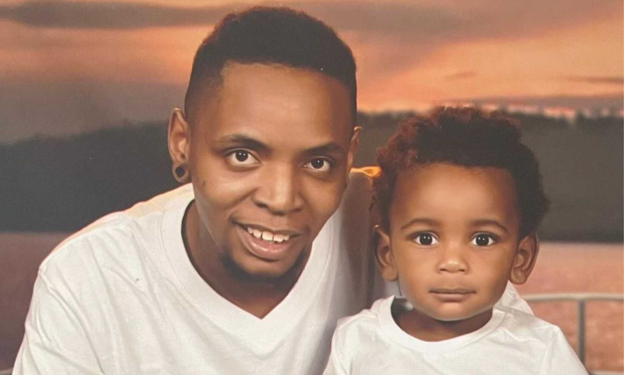 Un padre trans amamanta a su hijo y recibe cientos de mensajes de odio