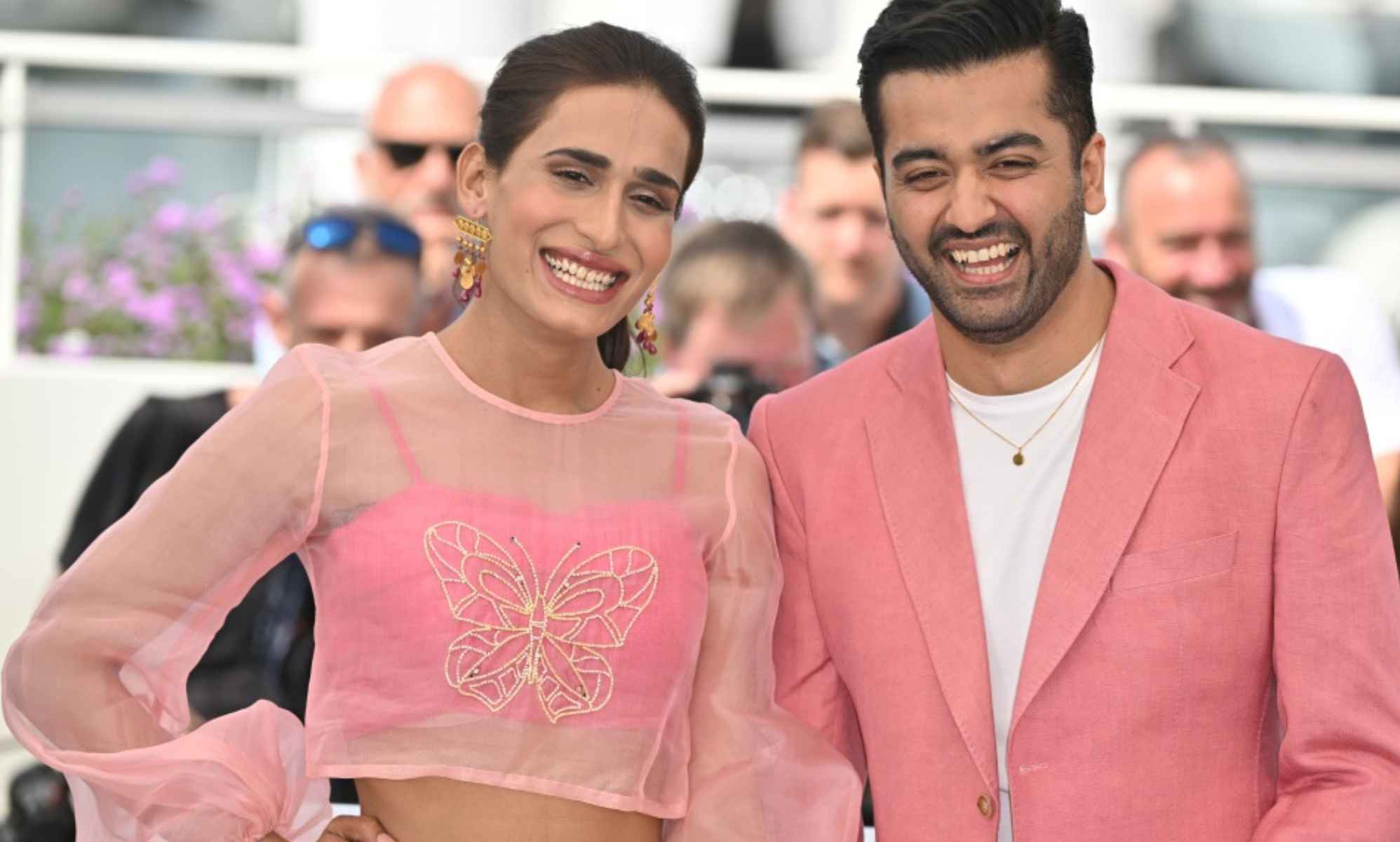 Alina Khan habla sobre la historia de amor trans prohibida Joyland