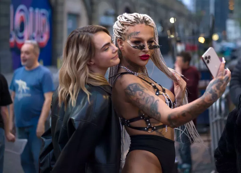 Performer at Bar Wotever with Cara Delevingne. (BBC)