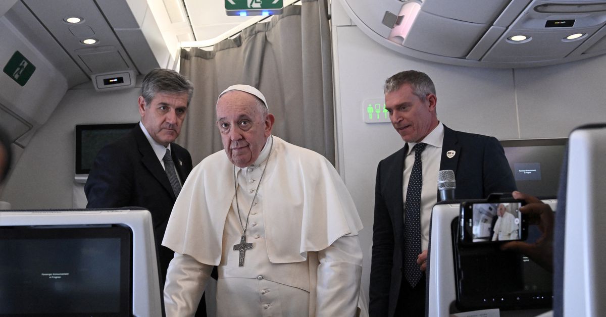 El Papa vuelve a apoyar a los homosexuales en un nuevo comunicado