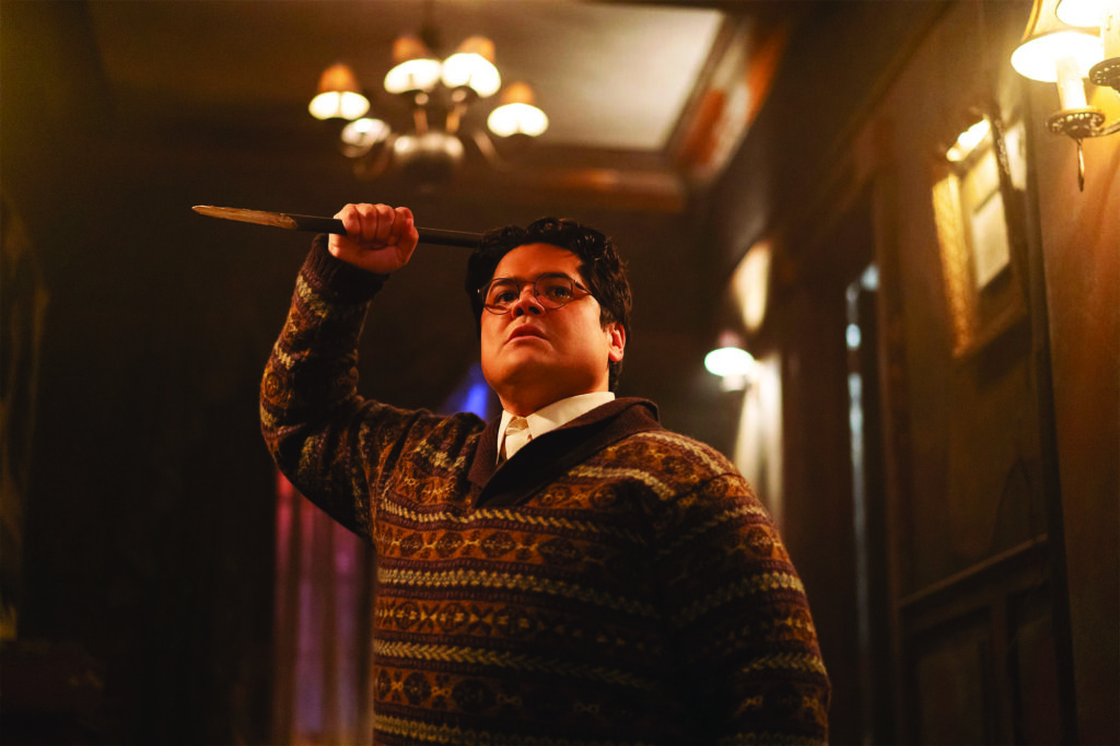 Harvey Guillén acaba con vampiros y estereotipos