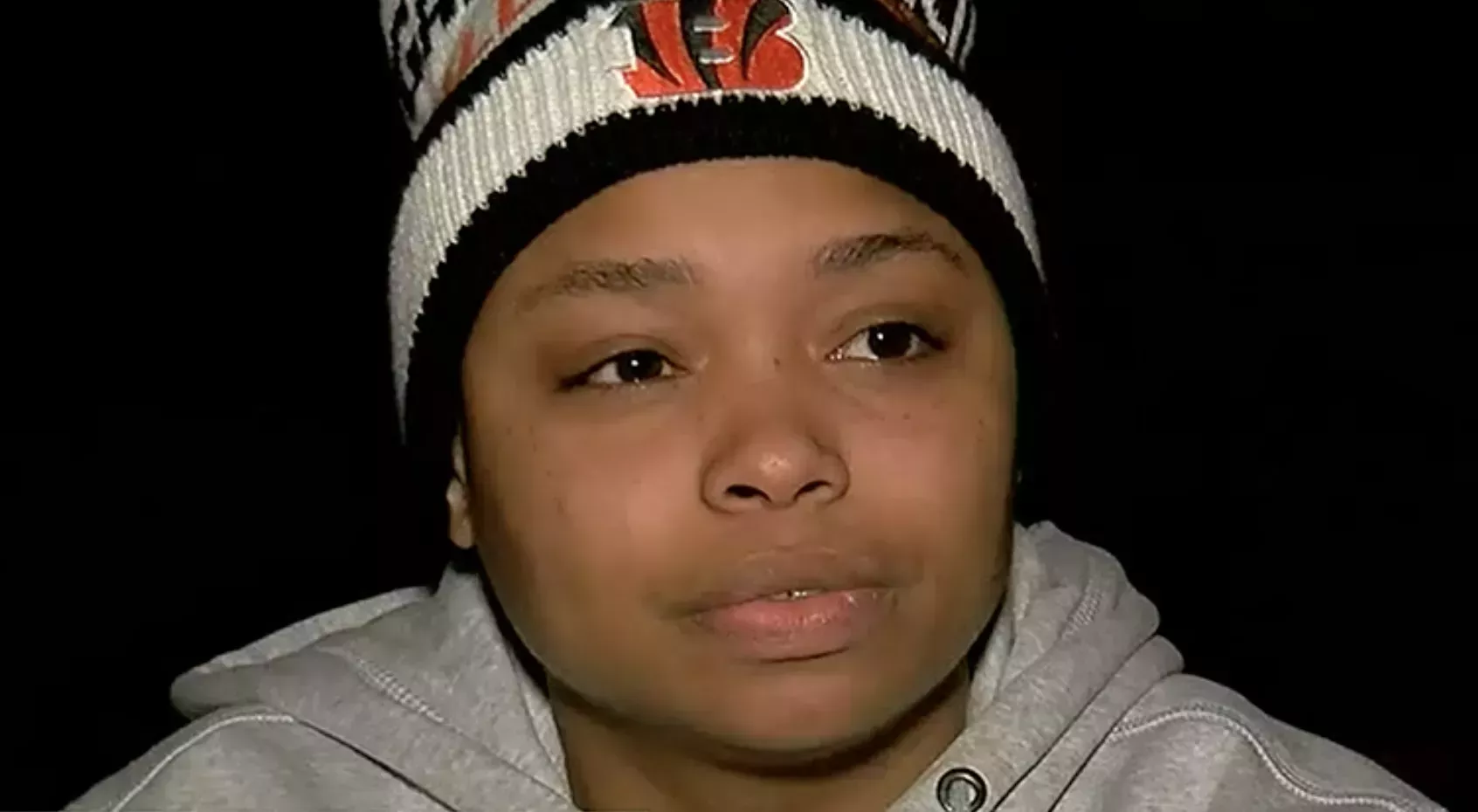 Prohíben a una madre arbitrar un partido de baloncesto de su hijo porque es gay. Sí, de verdad.