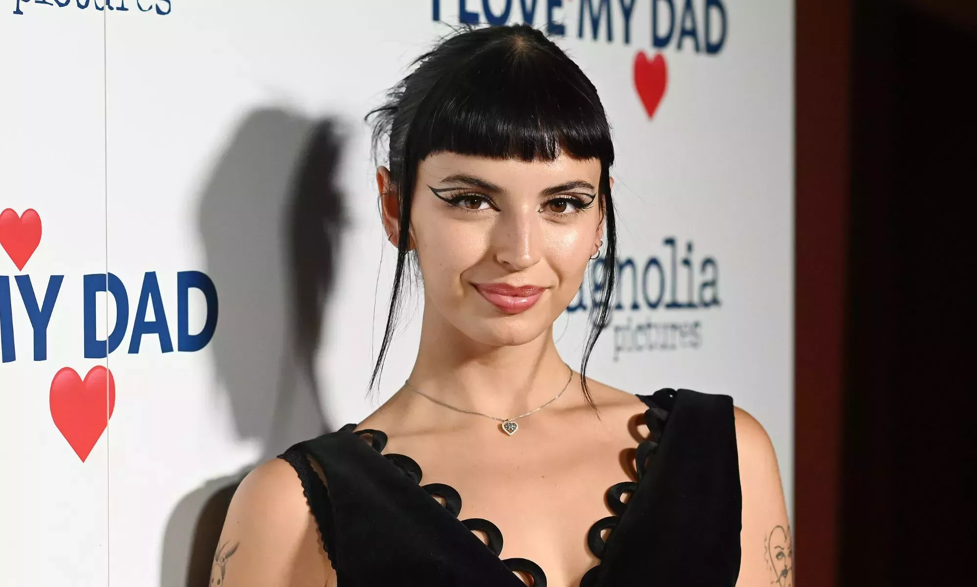 Rebecca Black dice que la comunidad queer fue la &uacute;nica que luch&oacute; por ella tras la reacci&oacute;n del viernes