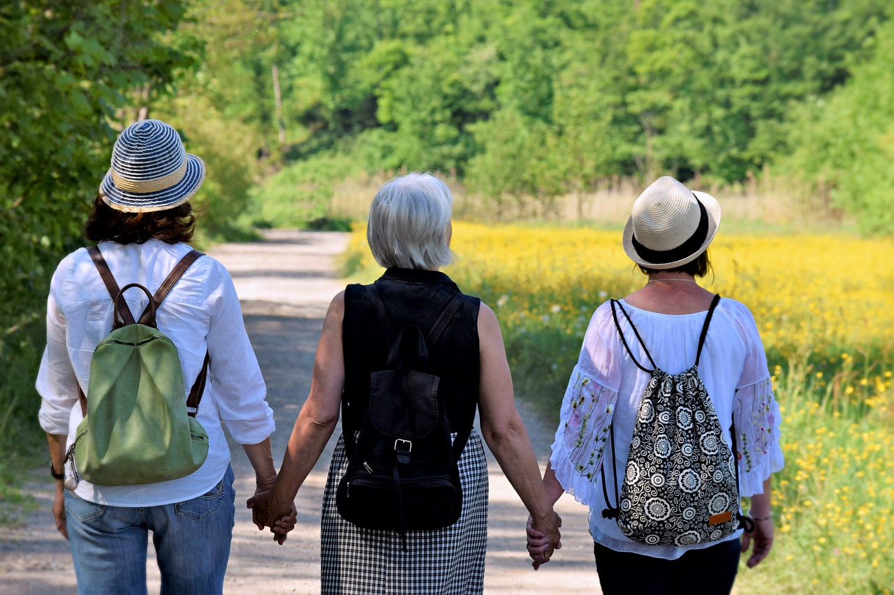 ¿Cuándo se considera que una mujer está en la menopausia?