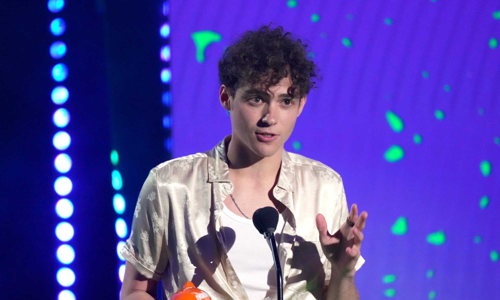 Joshua Bassett preocupa una vez más a sus fans durante los Kids' Choice Awards