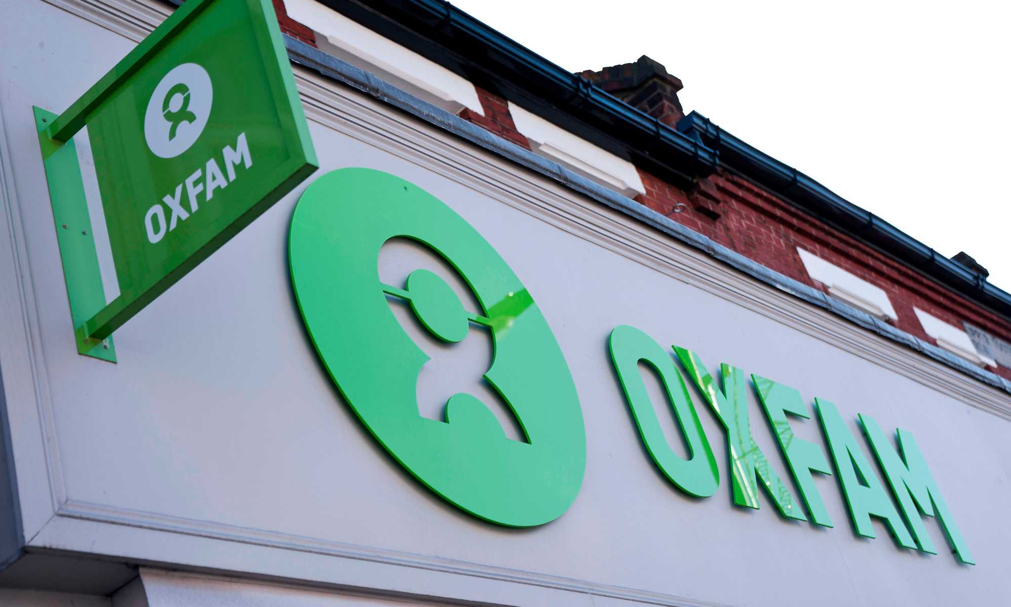 Oxfam lucha contra los críticos de su guía transinclusiva