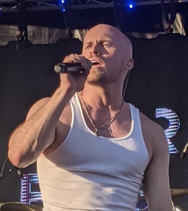 Un ex mormón comparte su emotiva historia en "La Voz"