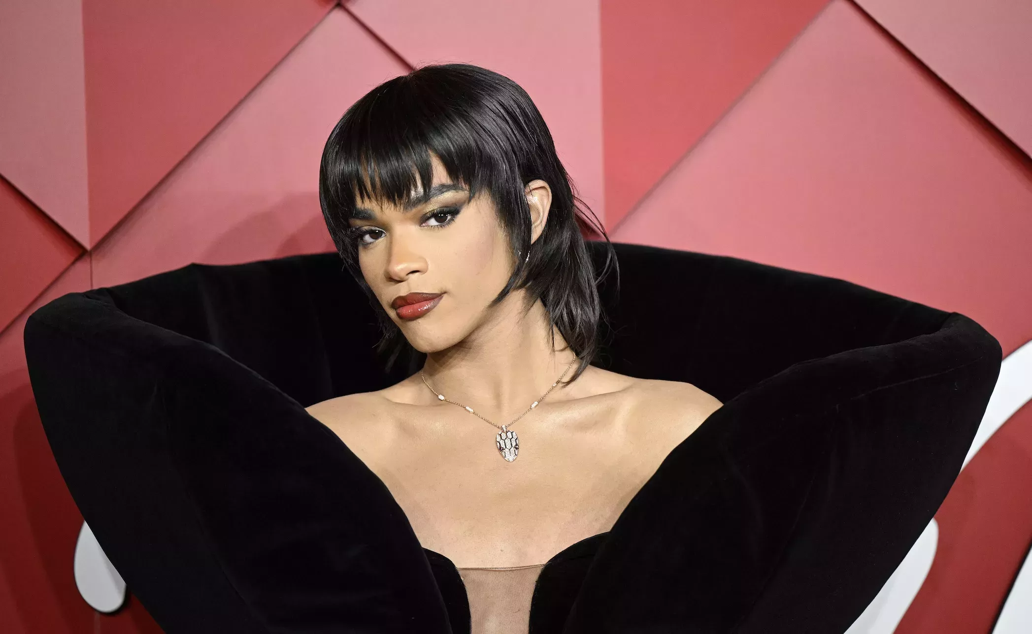 Yasmin Finney se sincera sobre la disforia de género y la confianza en sí misma tras sufrir acoso escolar