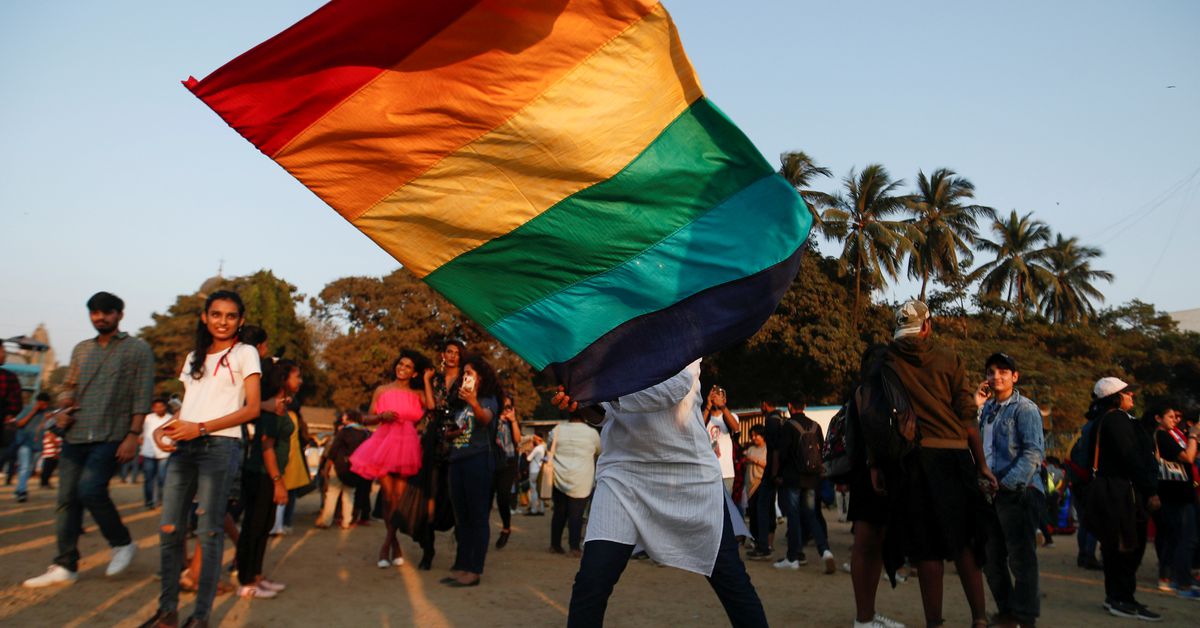 El Gobierno indio califica de "elitismo urbano" el matrimonio homosexual