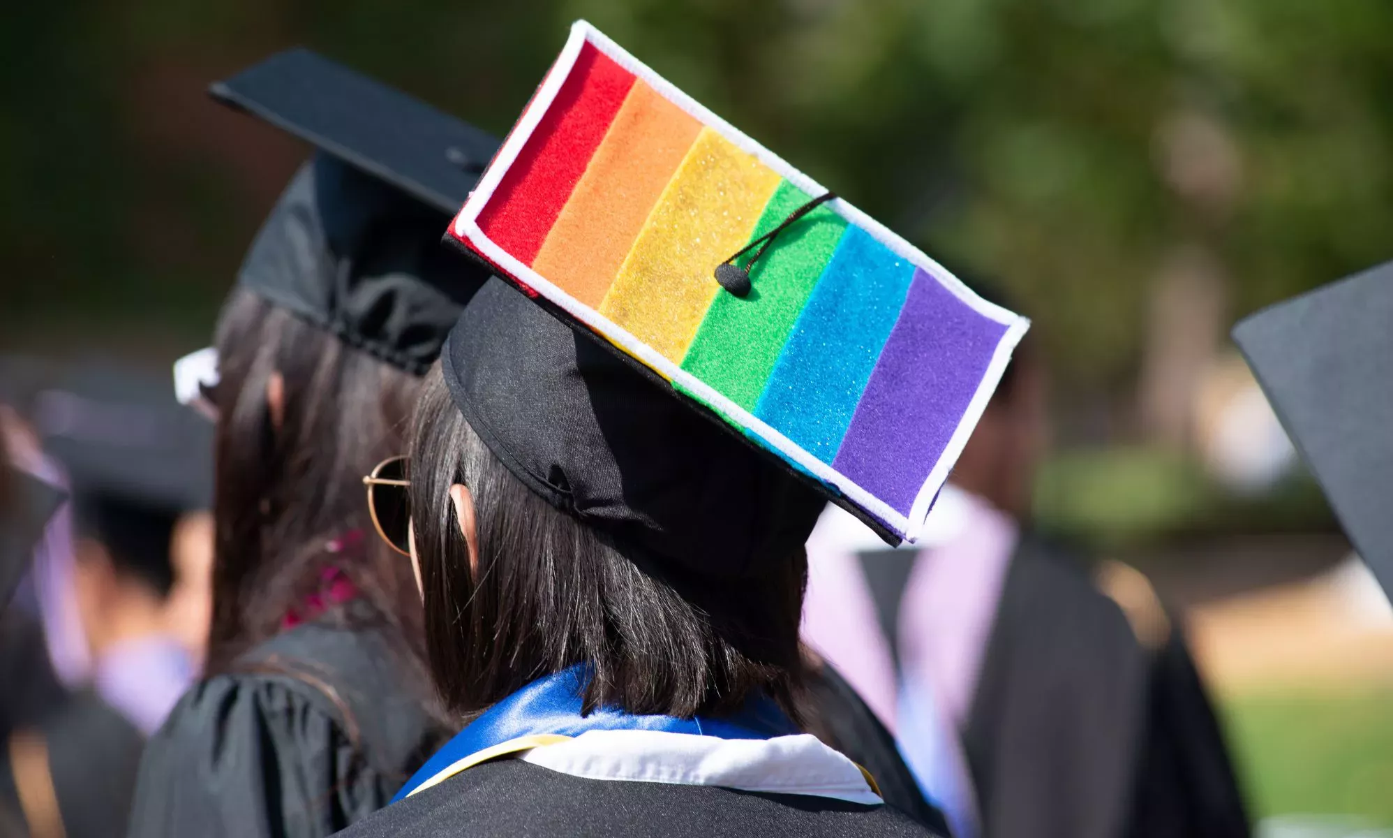 Una chica trans se ve obligada a faltar a su graduación tras ser obligada a vestirse 