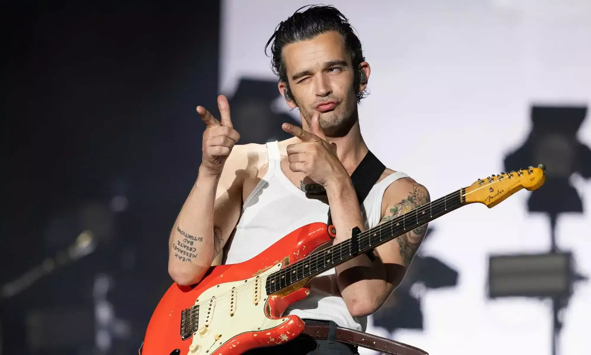 Un festival malayo pide 2,7 millones de dólares por daños y perjuicios tras el beso gay de Matty Healy