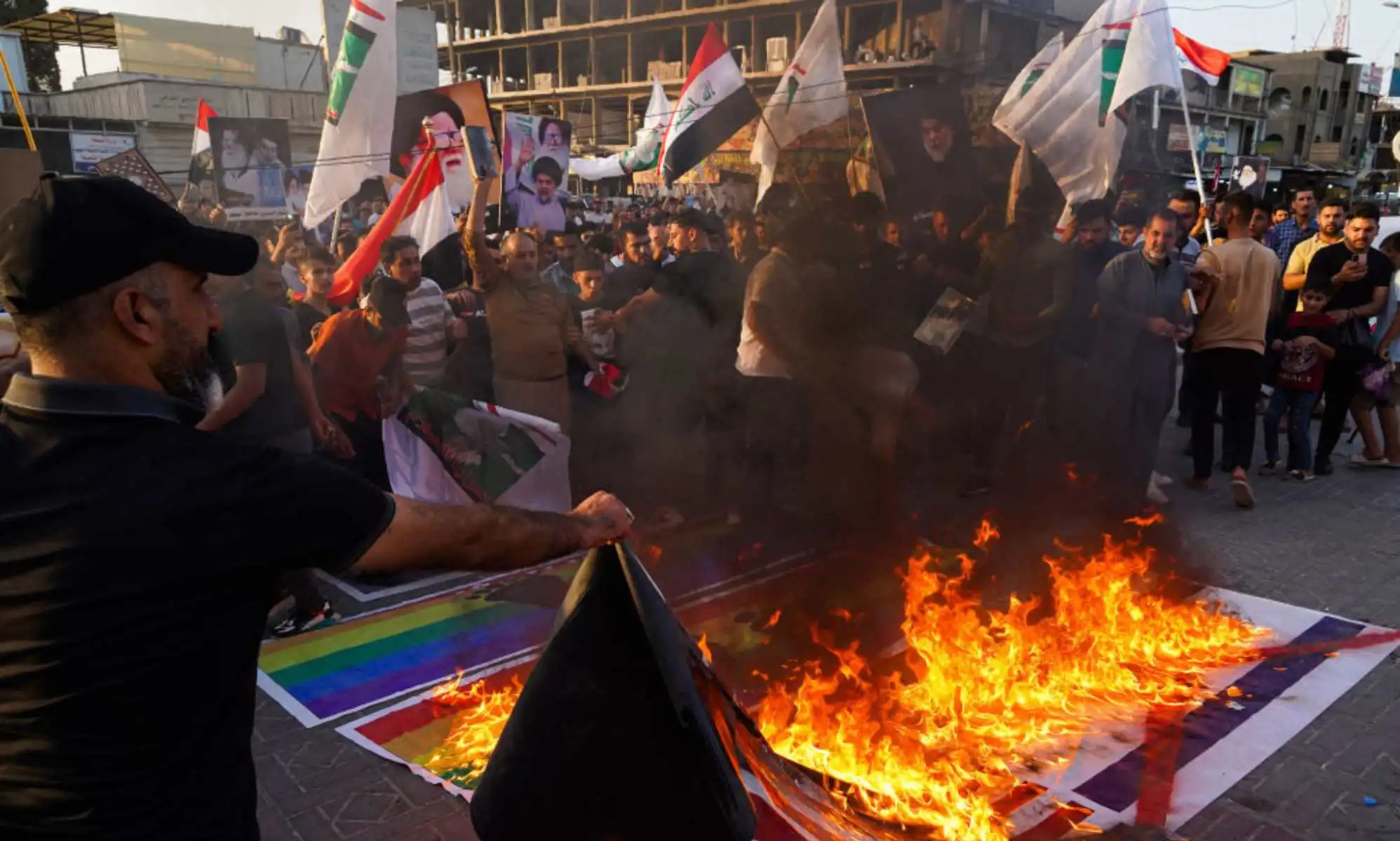 Asesinan a una popular estrella iraquí de TikTok y así "terminar con la homosexualidad"