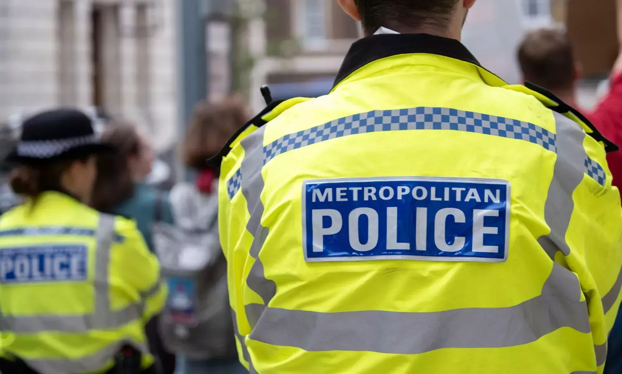 Este de Londres: Una pareja gay agredida con saña y amenazada con un 