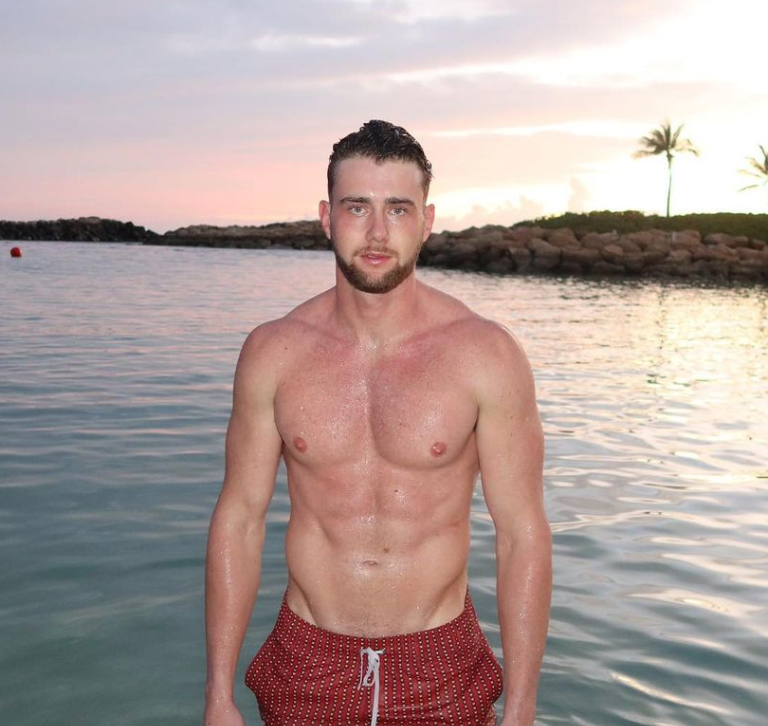 Los peculiares hábitos de Harry Jowsey de 'Amazing Race' dejan a todos asombrados