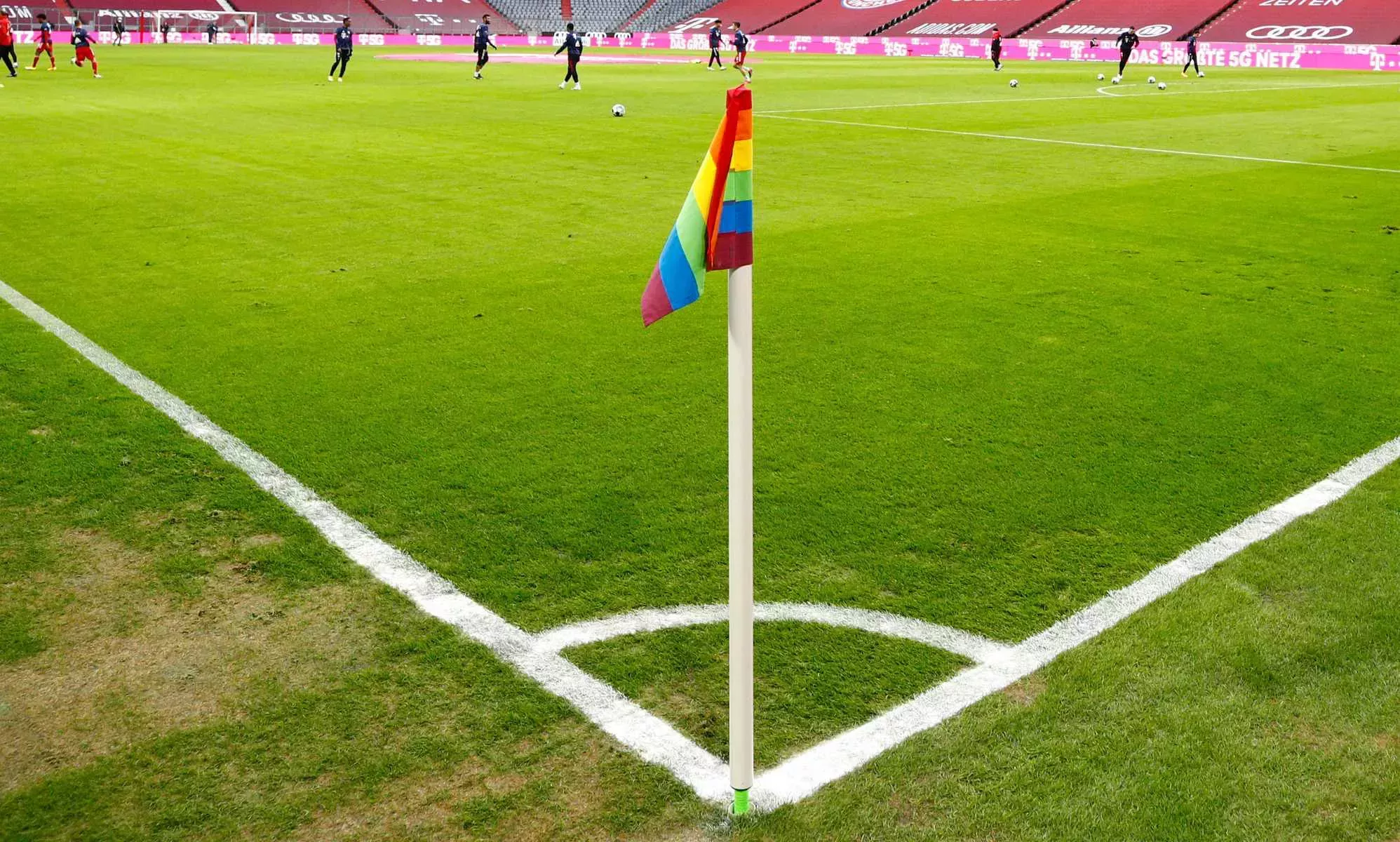 Arabia Saudí organizará el Mundial 2034 y los aficionados al fútbol LGBTQ+ se horrorizarán