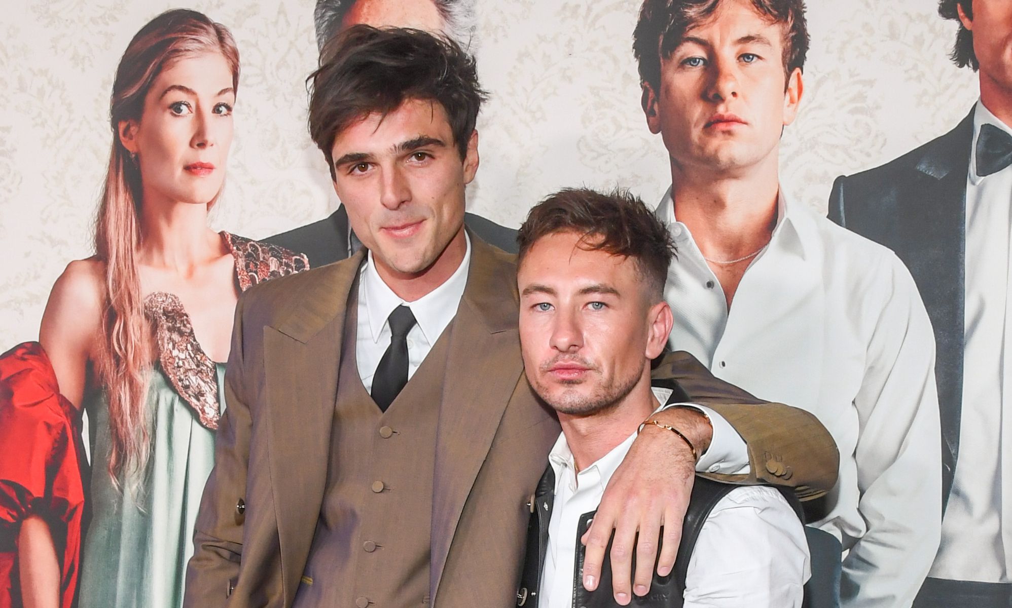 Jacob Elordi y Barry Keoghan se besan en el estreno de Saltburn y sus fans se derriten