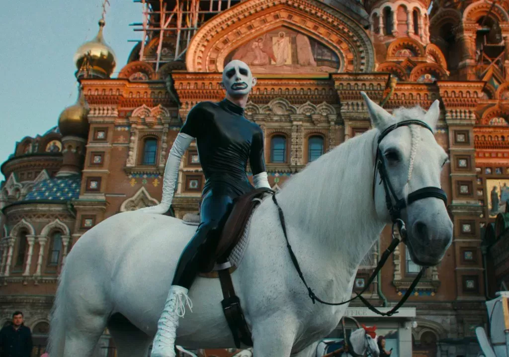 Gena Marvin amplifies LGBTQ+ Russian struggle in Queendom.