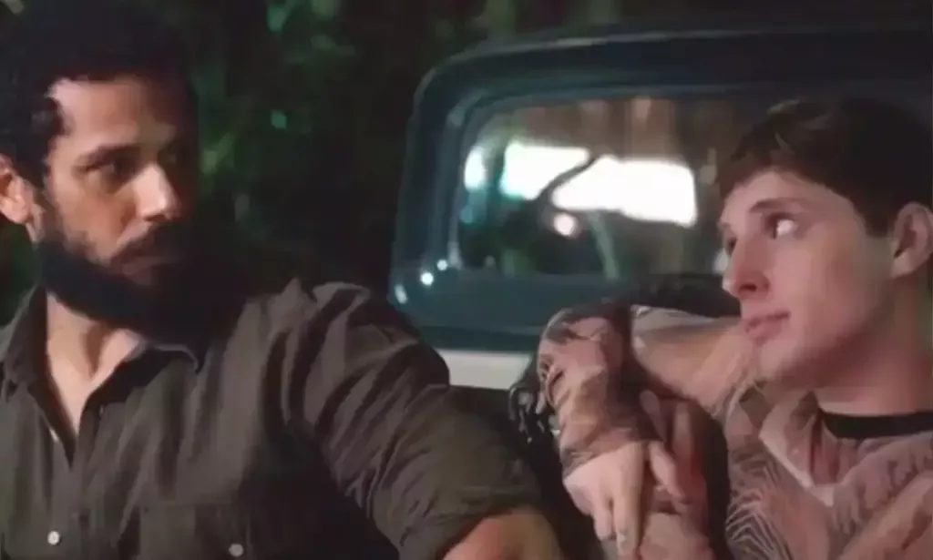 Amaury Lorenzo and Diego Martins in Terra e Paixão