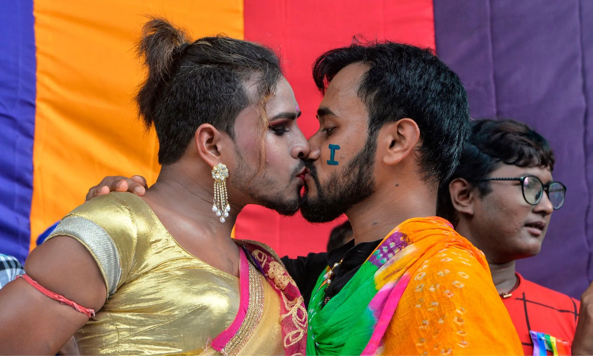 Miles de personas trans esperan meses para obtener un documento de identidad en la India
