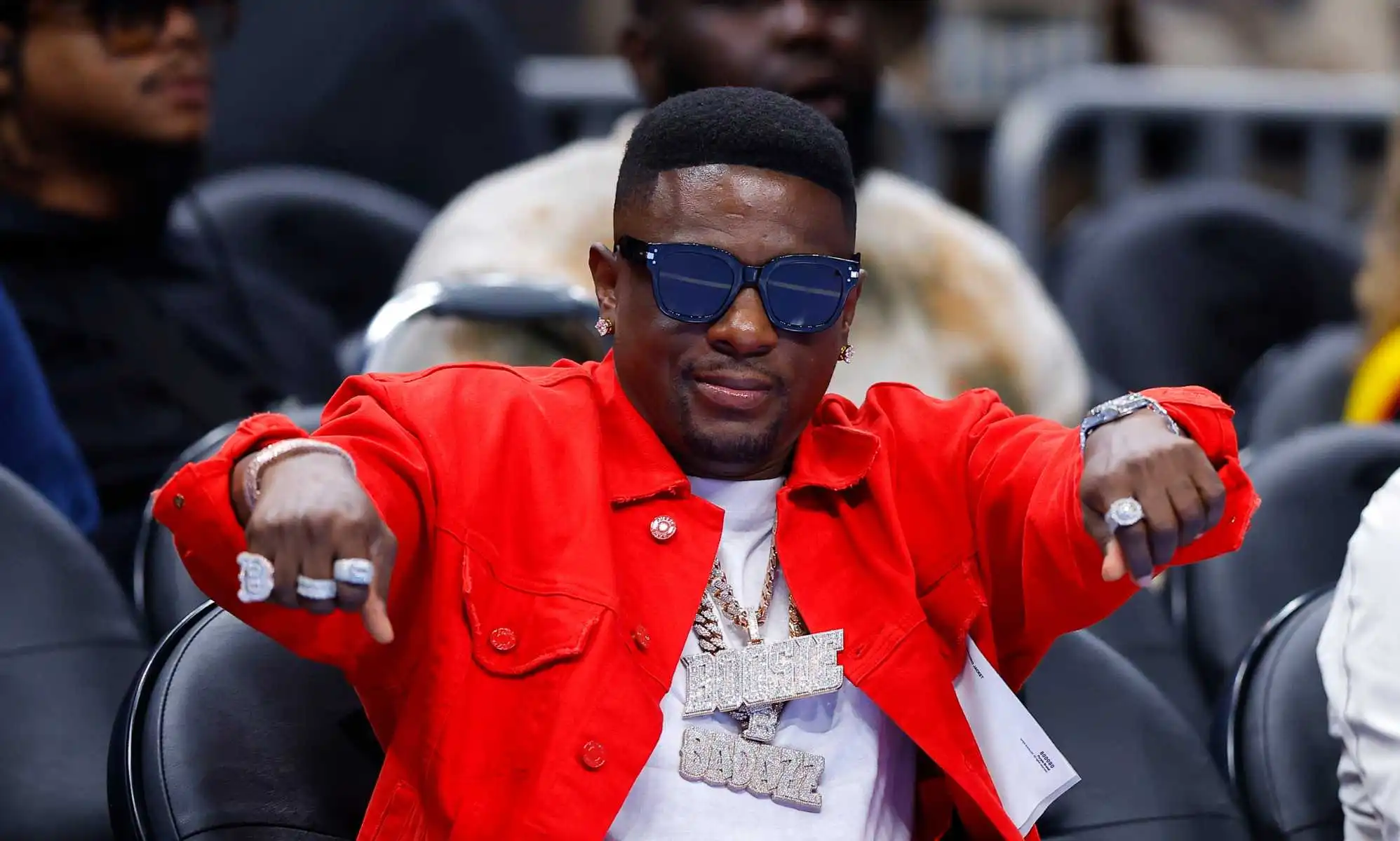 Boosie Badazz afirma que las personas LGBTQ+ "intimidan" a los heterosexuales. En serio.