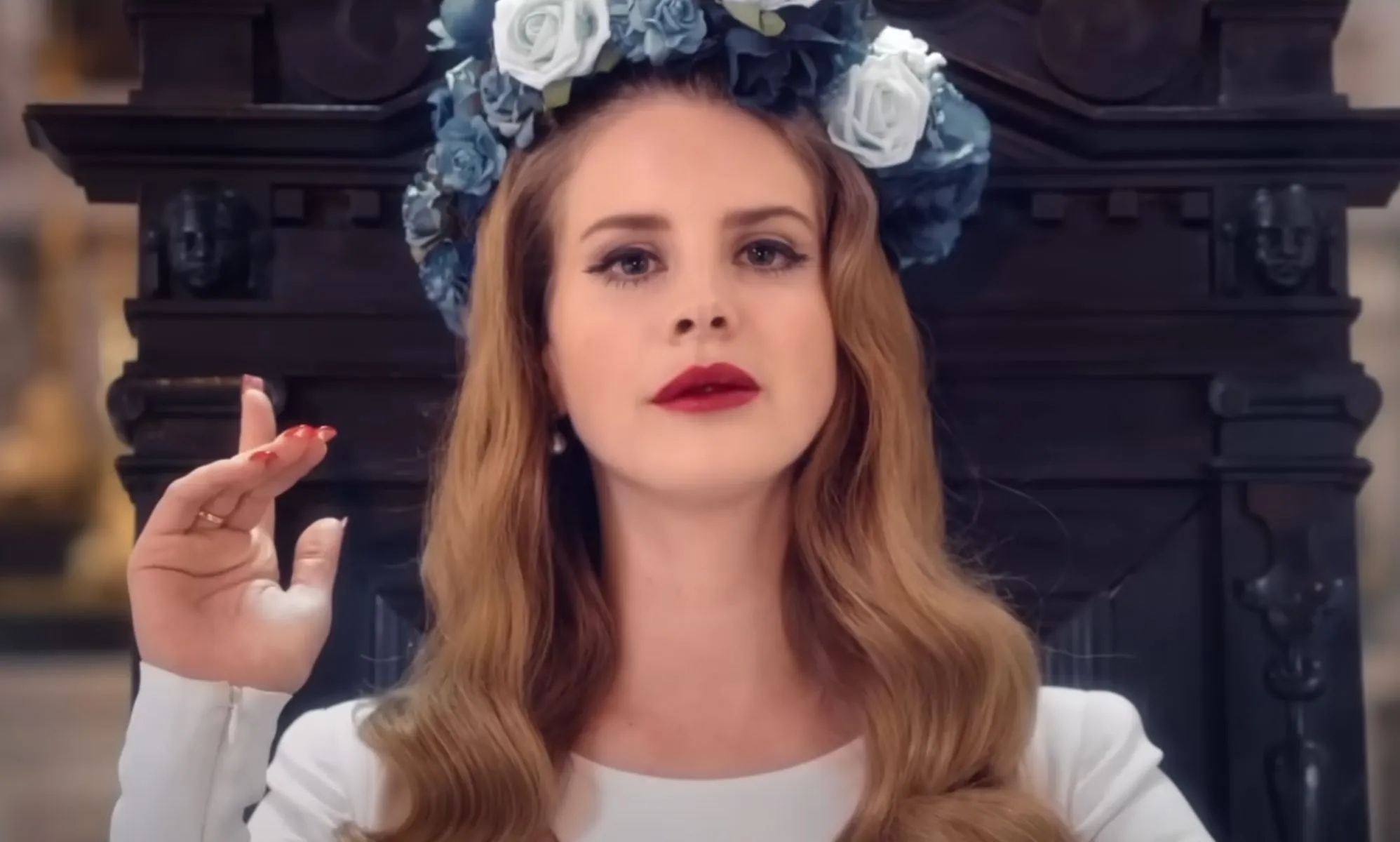 Lana Del Rey hace historia con su álbum Born to Die 12 años después de su lanzamiento