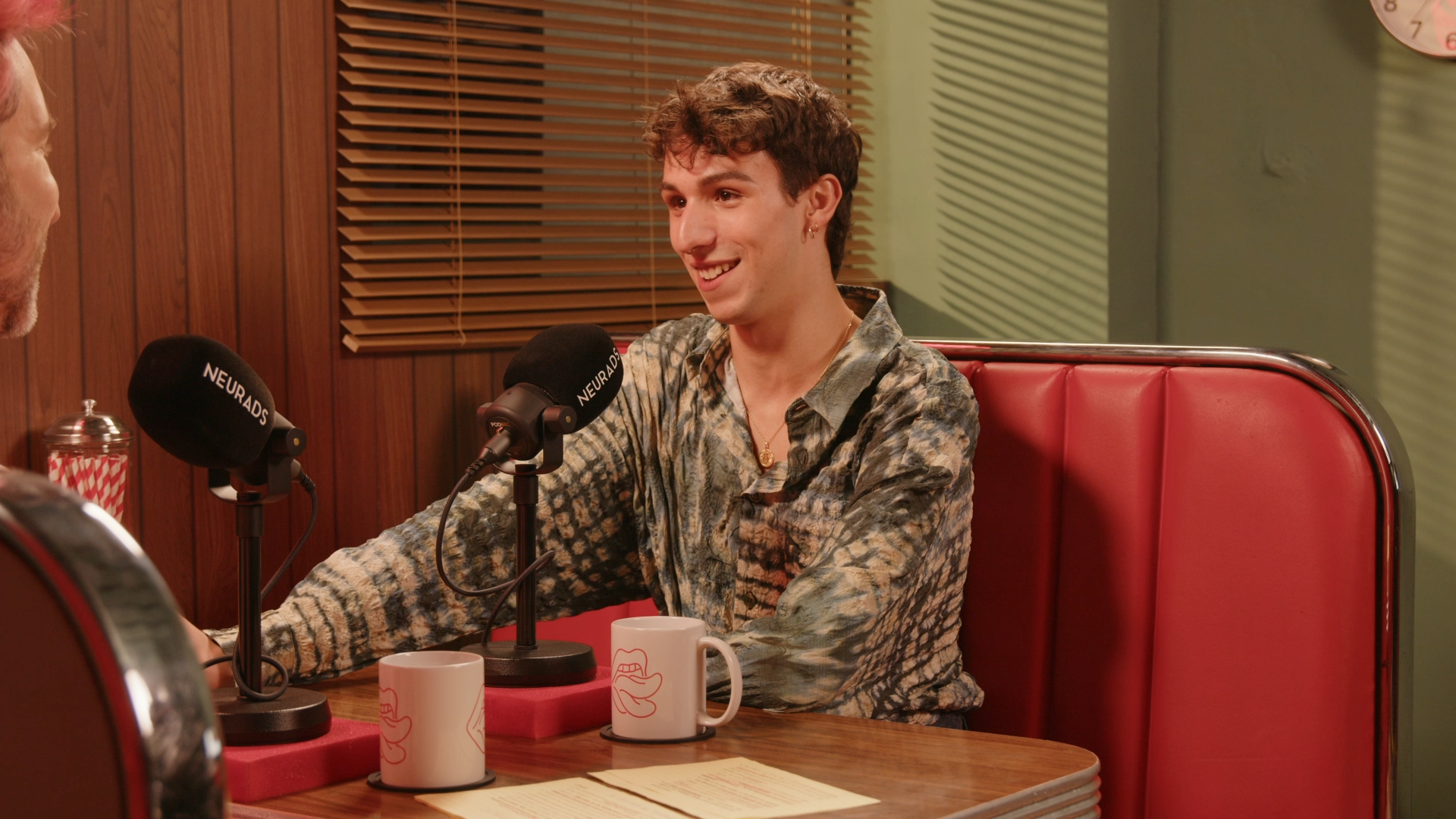 Álvaro Mayo: «Yo era mucho de buscar mi autoestima en la validación masculina»