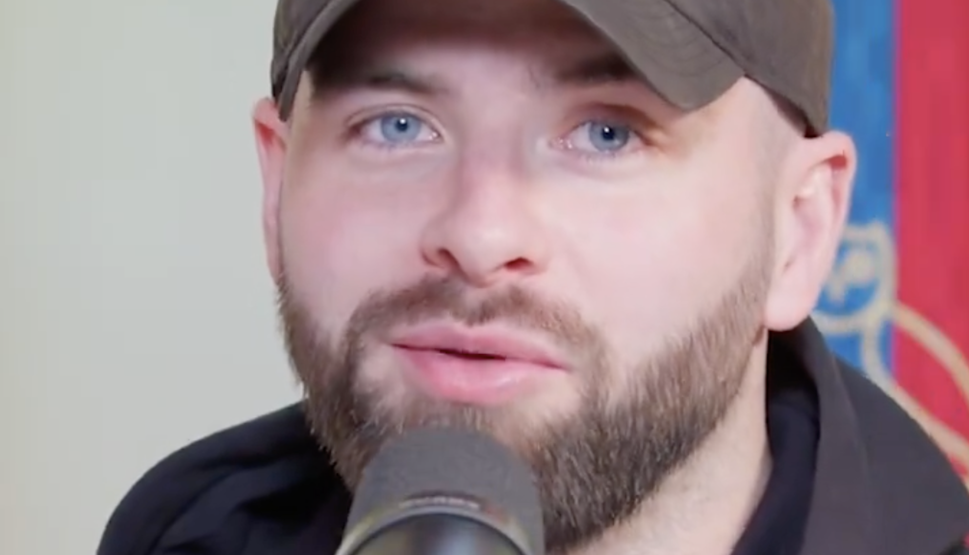 El ex jugador de rugby Tom Garratt se desdice de la filtración de un vídeo íntimo: "No significa que sea gay"