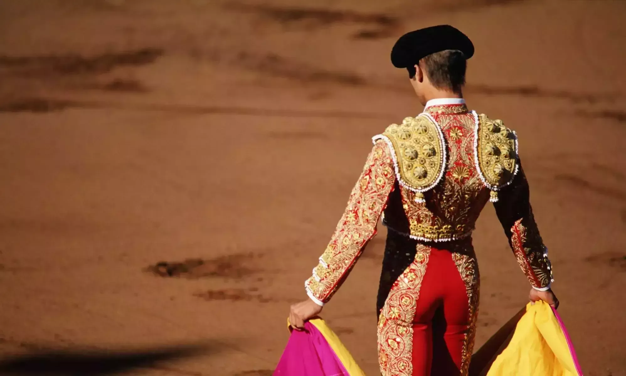 El primer torero espa&ntilde;ol abiertamente LGBTQ+ espera inspirar a otros a salir del armario