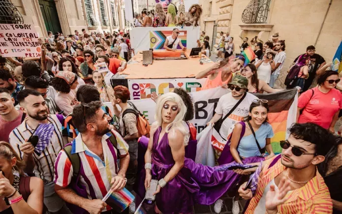 Éstos son los 10 mejores países para que las personas LGBTQ+ se casen