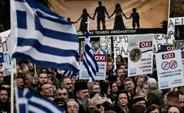 División en Grecia: Protestas masivas contra el matrimonio homosexual