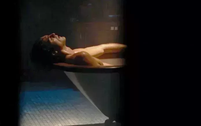 Saltburn: Jacob Elordi agredió presuntamente a un productor de radio que le pidió el agua de la bañera