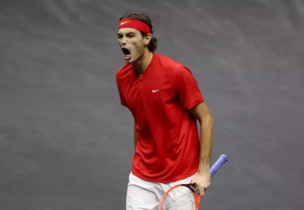 Un tenista de élite desmiente con pánico un tuit homófobo en el que aparecía haciendo 