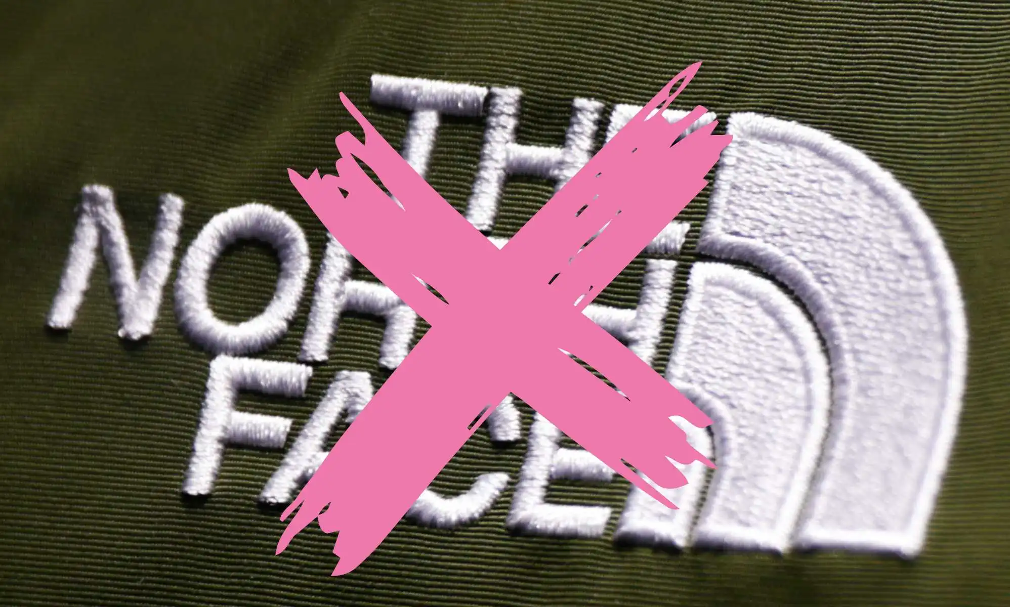 The North Face se enfrenta a llamamientos al boicot por su apoyo a los campamentos de verano LGBTQ+