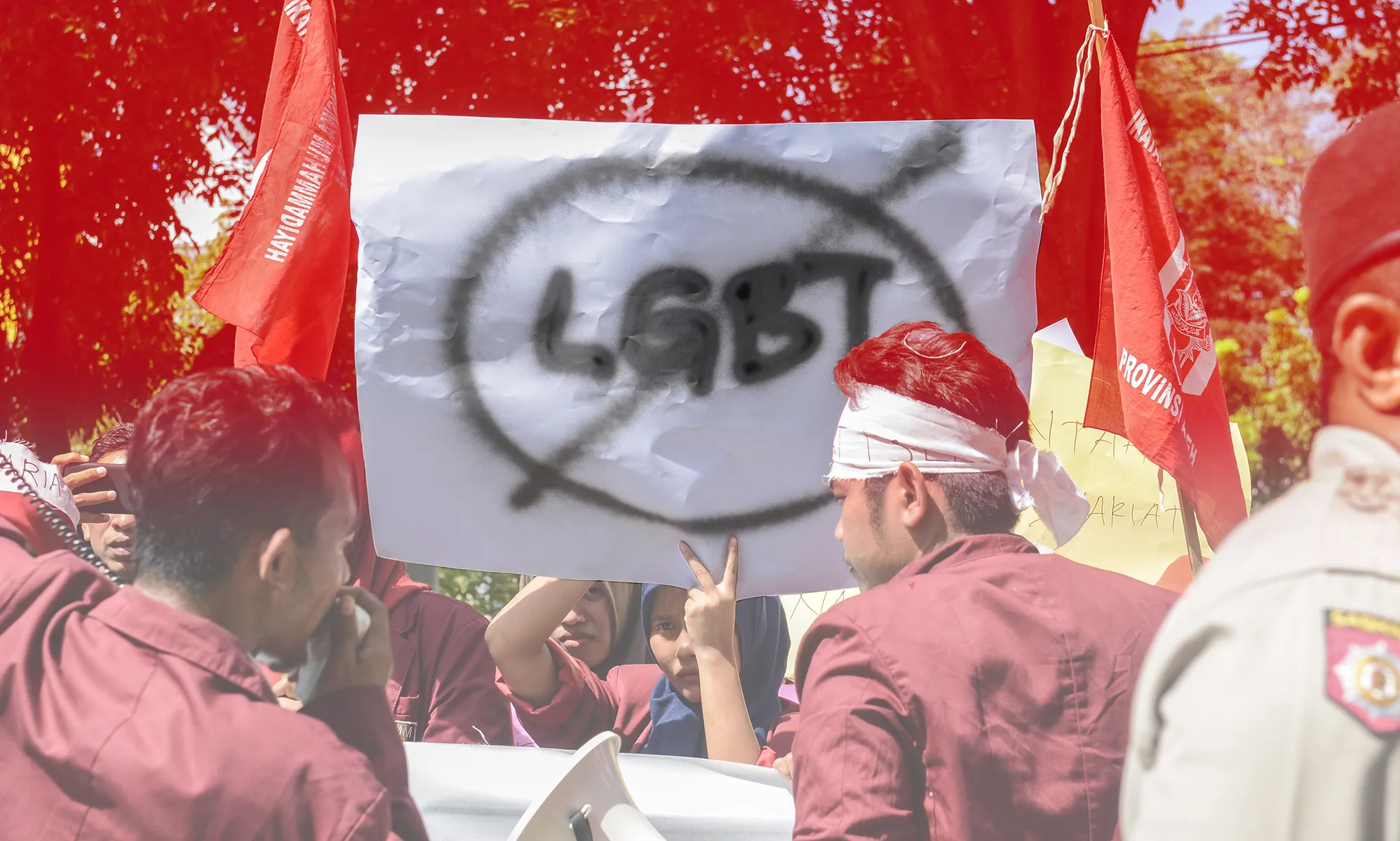 Indonesia propone una "peligrosa" prohibición de los medios de comunicación LGBTQ+ y del periodismo de investigación