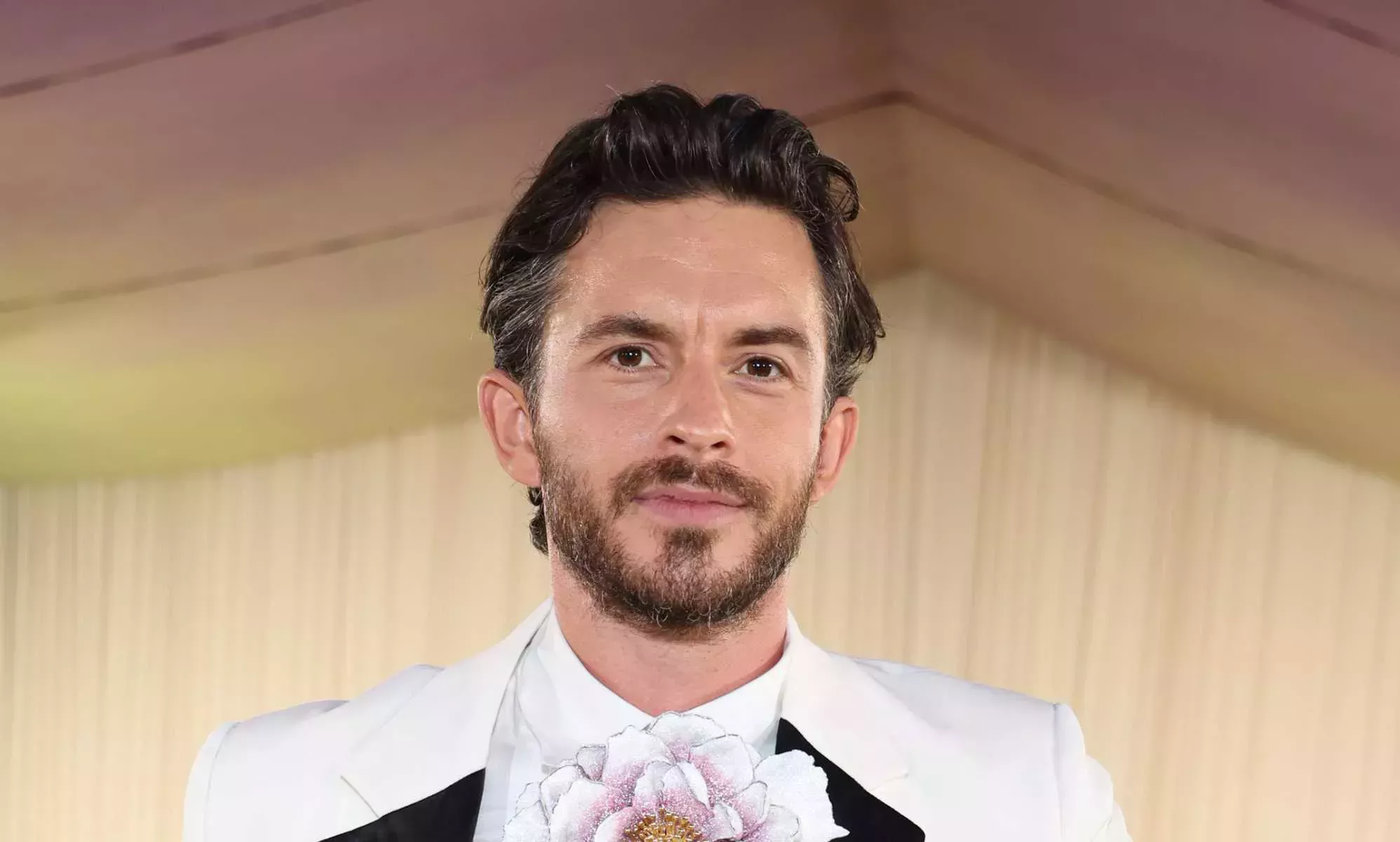 Jonathan Bailey explica cómo consiguió el papel en la tercera temporada de Heartstopper