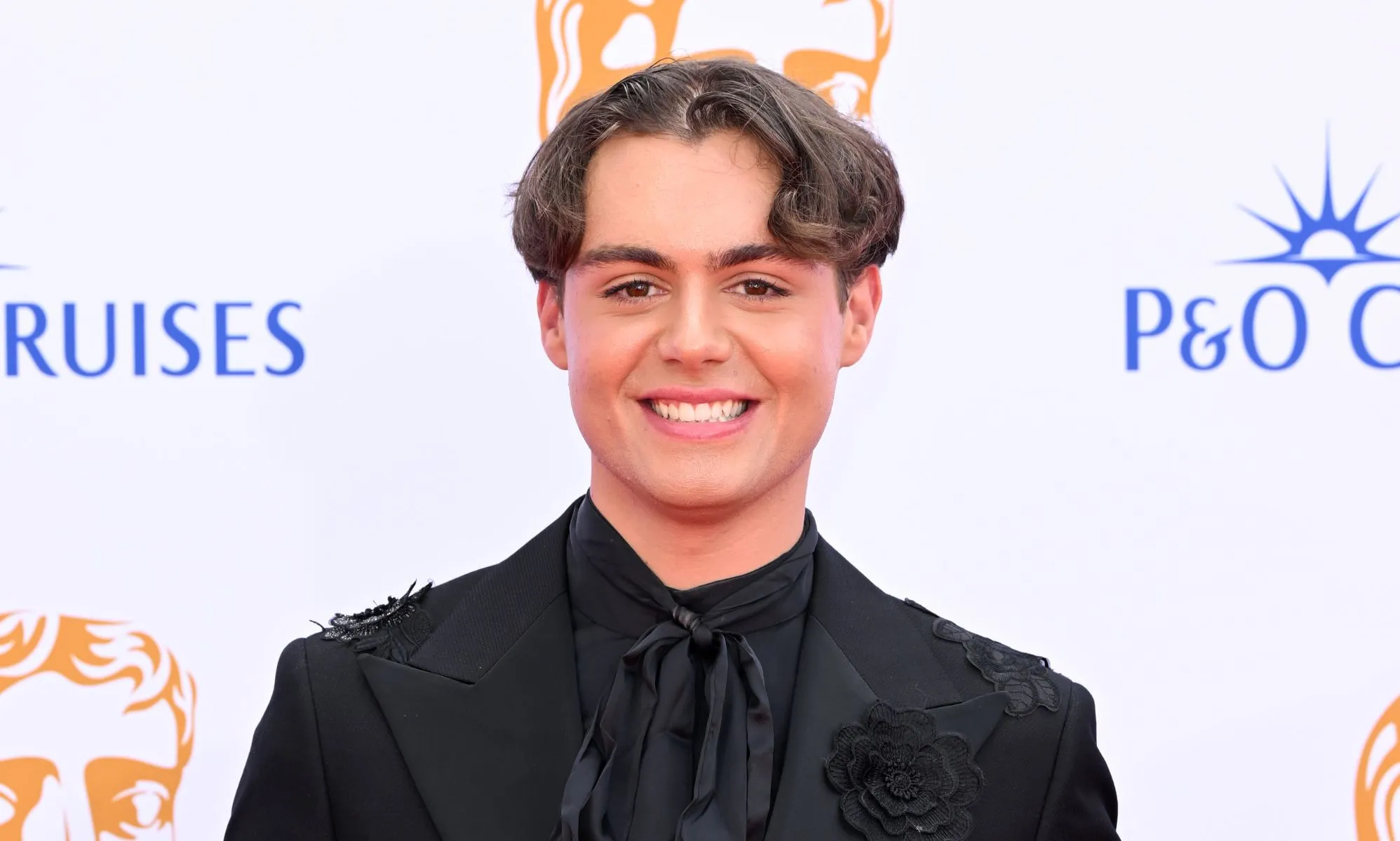 Bradley Riches, de Heartstopper, habla del amor como autista homosexual