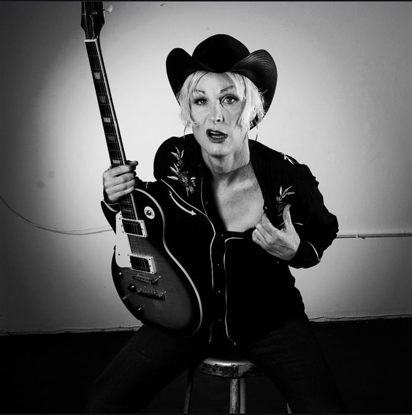 Sueños que se hacen realidad: El resistente viaje de Shawna Virago