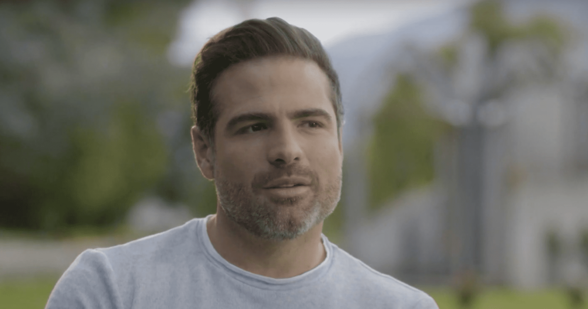 Roberto Manrique comparte las novedades de su vida desde que salió del armario