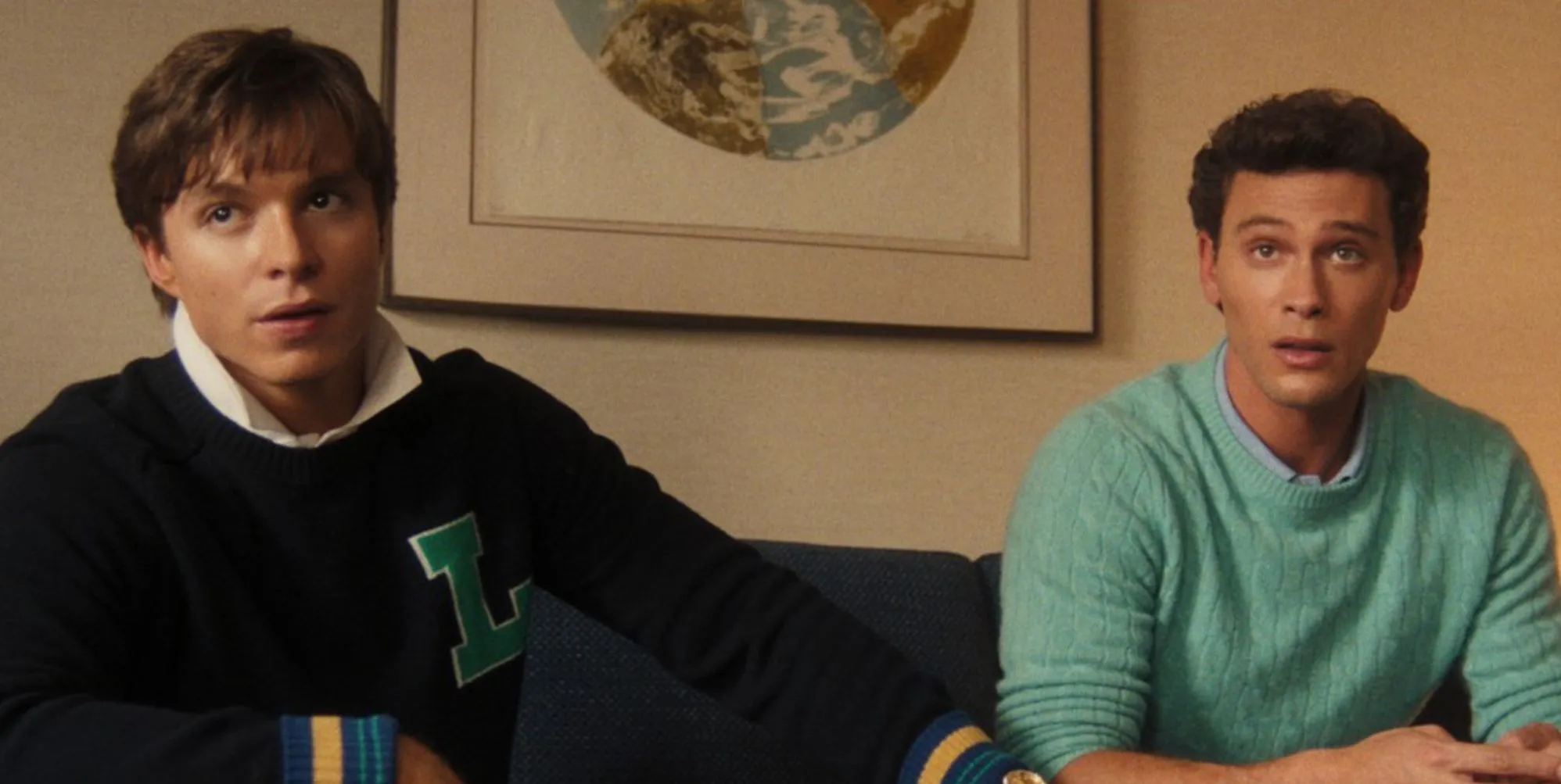 Acusan a la serie de Ryan Murphy de sexualizar la relación de los hermanos asesinos