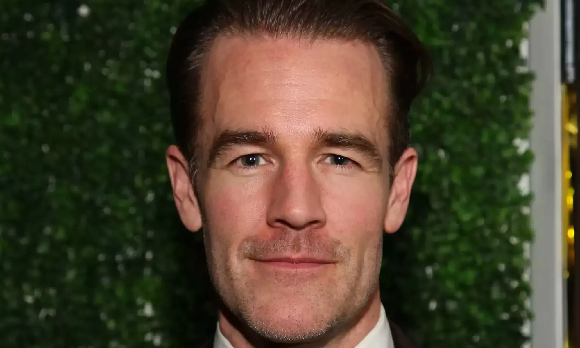El actor de Dawson's Creek, James Van Der Beek, un firme aliado LGBTQ+, revela su diagn&oacute;stico de c&aacute;ncer