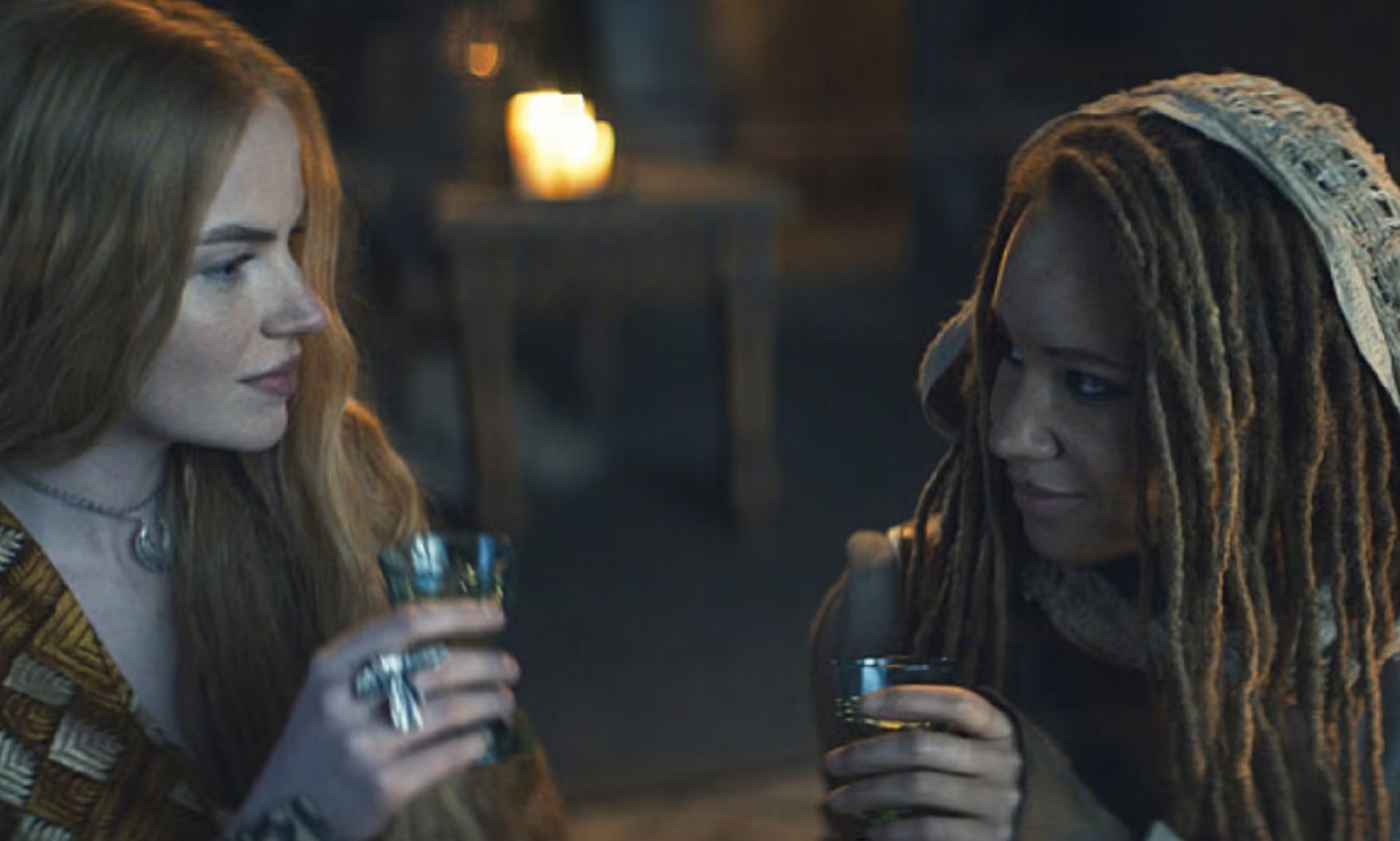 La exitosa serie de fantasía Wheel of Time presenta una nueva pareja sáfica, en un cambio con respecto a los libros originales