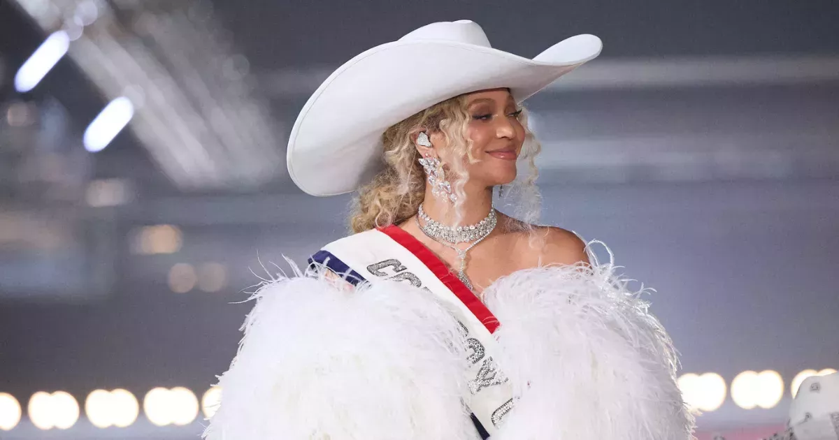 Beyoncé inicia su Cowboy Carter Tour, y los fans están asombrados: ‘¡Éxitos tras éxitos, es un no parar!’