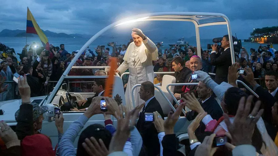 Francisco, el Papa Revolucionario que Inspiró a la Juventud a Actuar