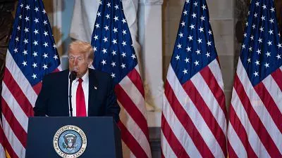 Miles de personas se manifiestan en Reino Unido por los derechos trans tras el cambio en la definición legal de mujer