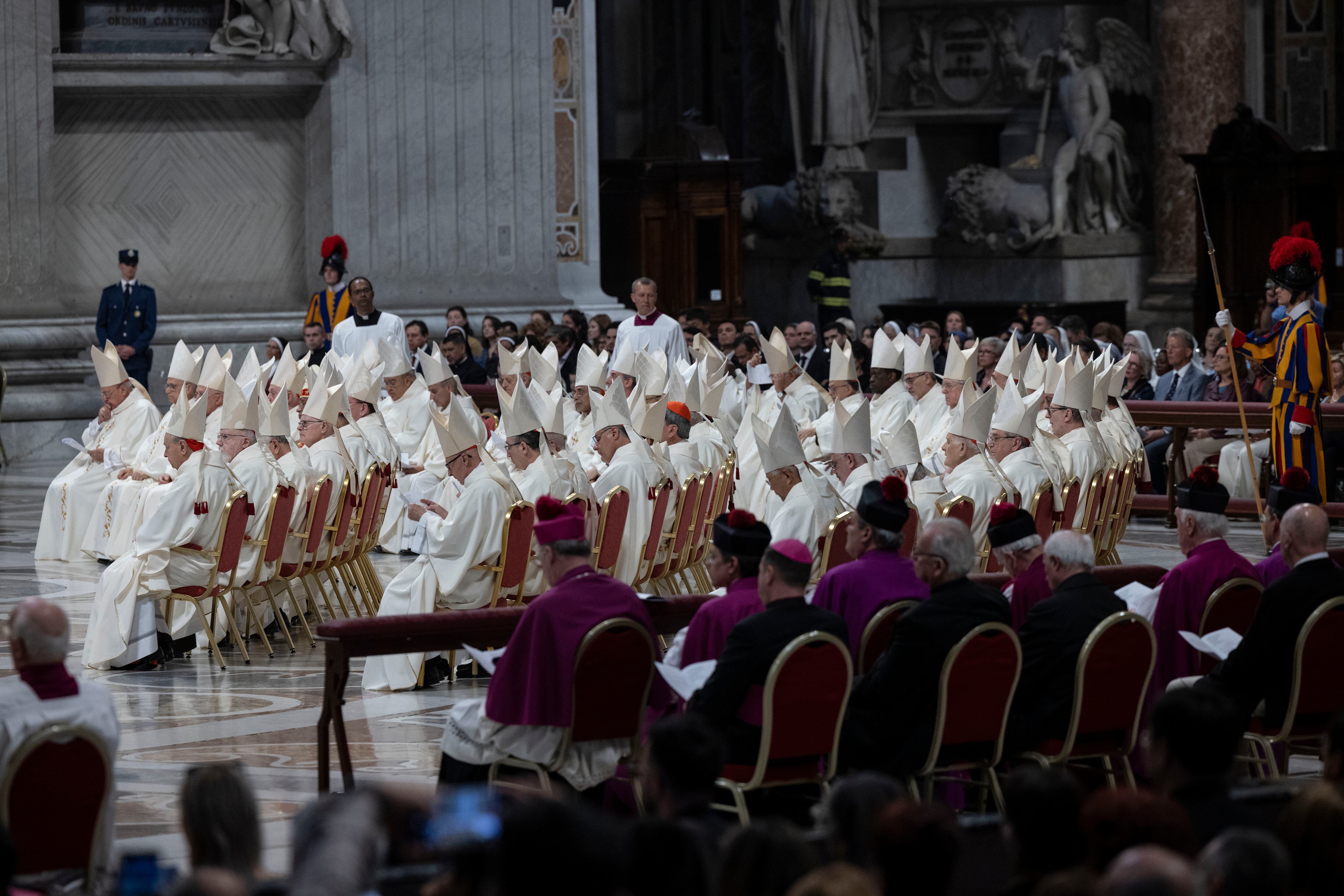 El cónclave de la encrucijada