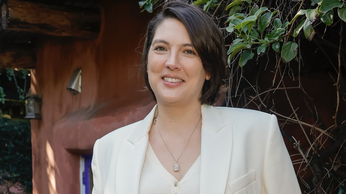 Taylor Jenkins Reid, autora de Los siete maridos de Evelyn Hugo, se declara bisexual