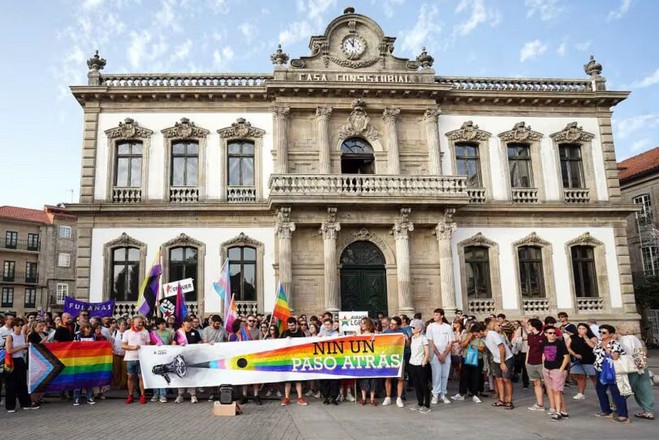 Indignación en Pontevedra tras un ataque homófobo contra una pareja gay