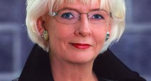 La primera ministra de Islandia se casa con su tortita